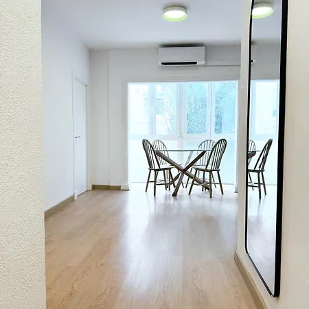 Pintor Viniegra Apartment *