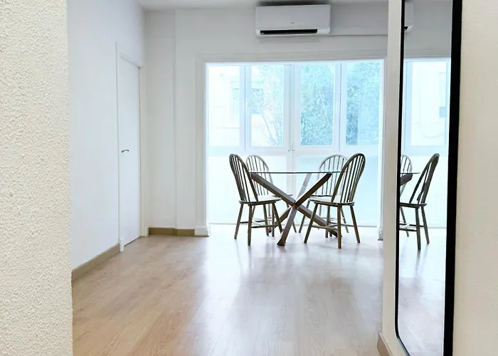 Pintor Viniegra Apartman *