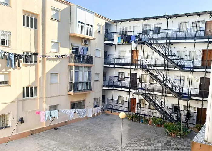 Pintor Viniegra Apartman *